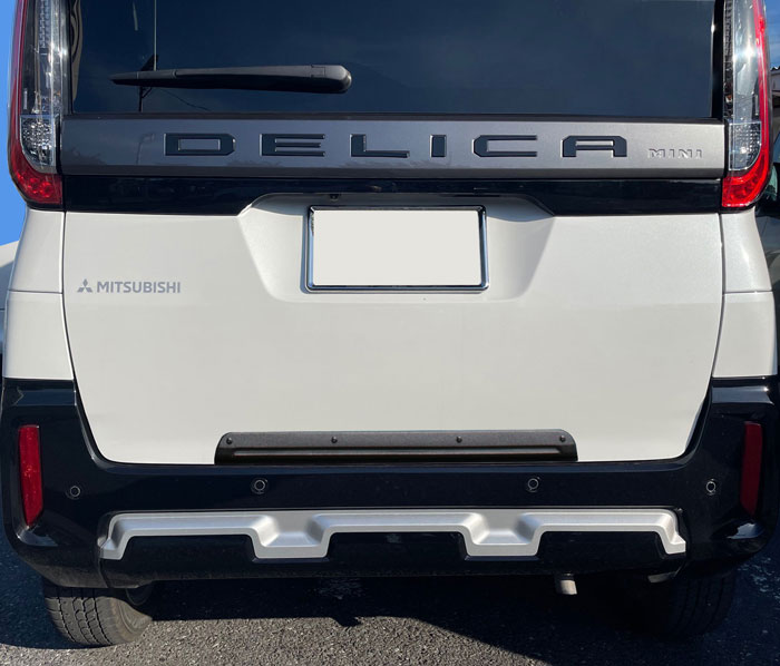 【新車種追加】 リアゲートプロテクター デリカミニ 前期
